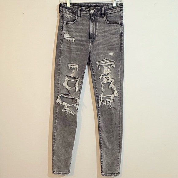 American Eagle Ne(x)t Level Stretch Distressed Gray Skinny Jeans — Size 6 - Picture 2 of 12